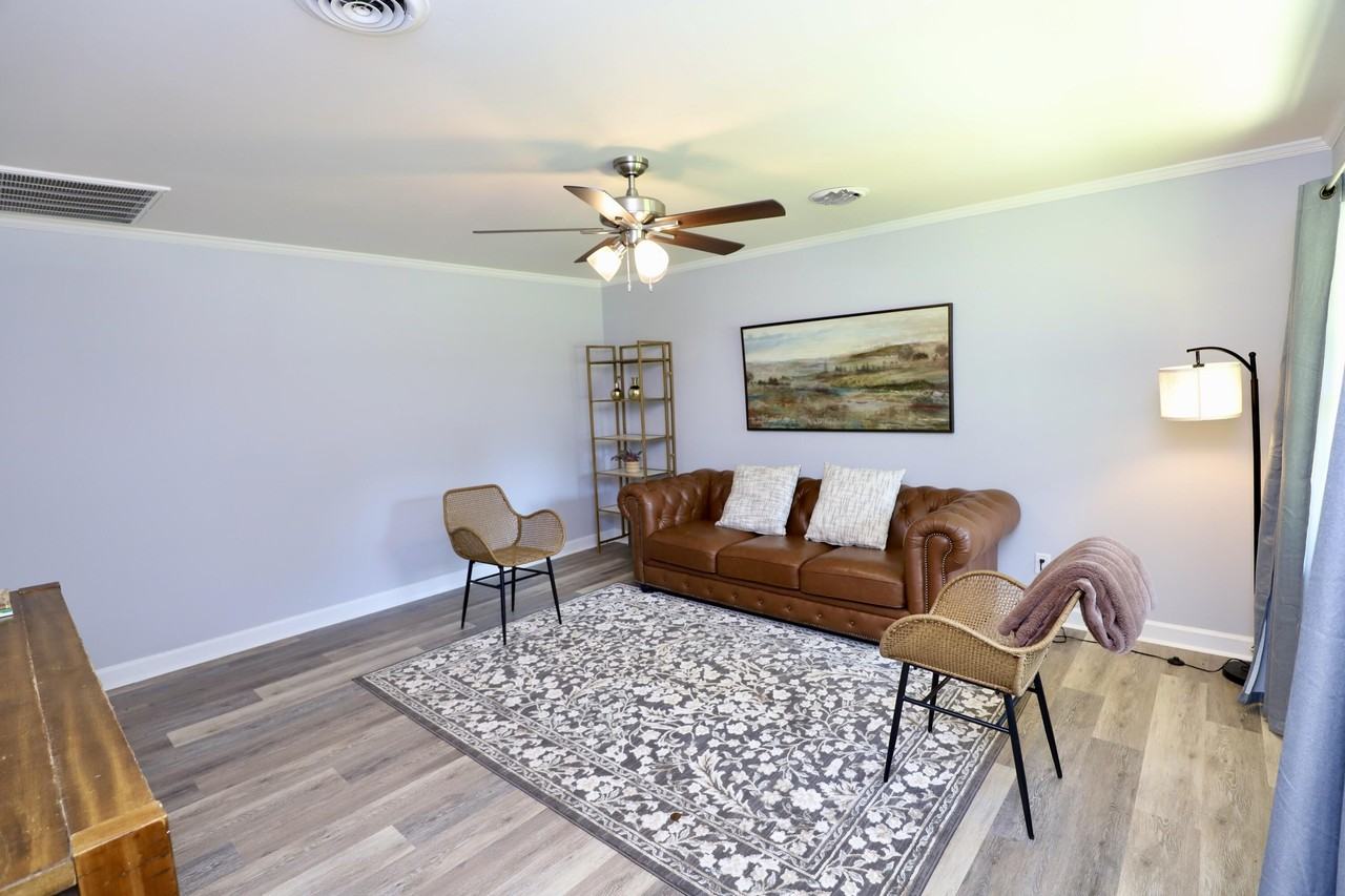 6 Hilliard Dr - Photo 6 of 50