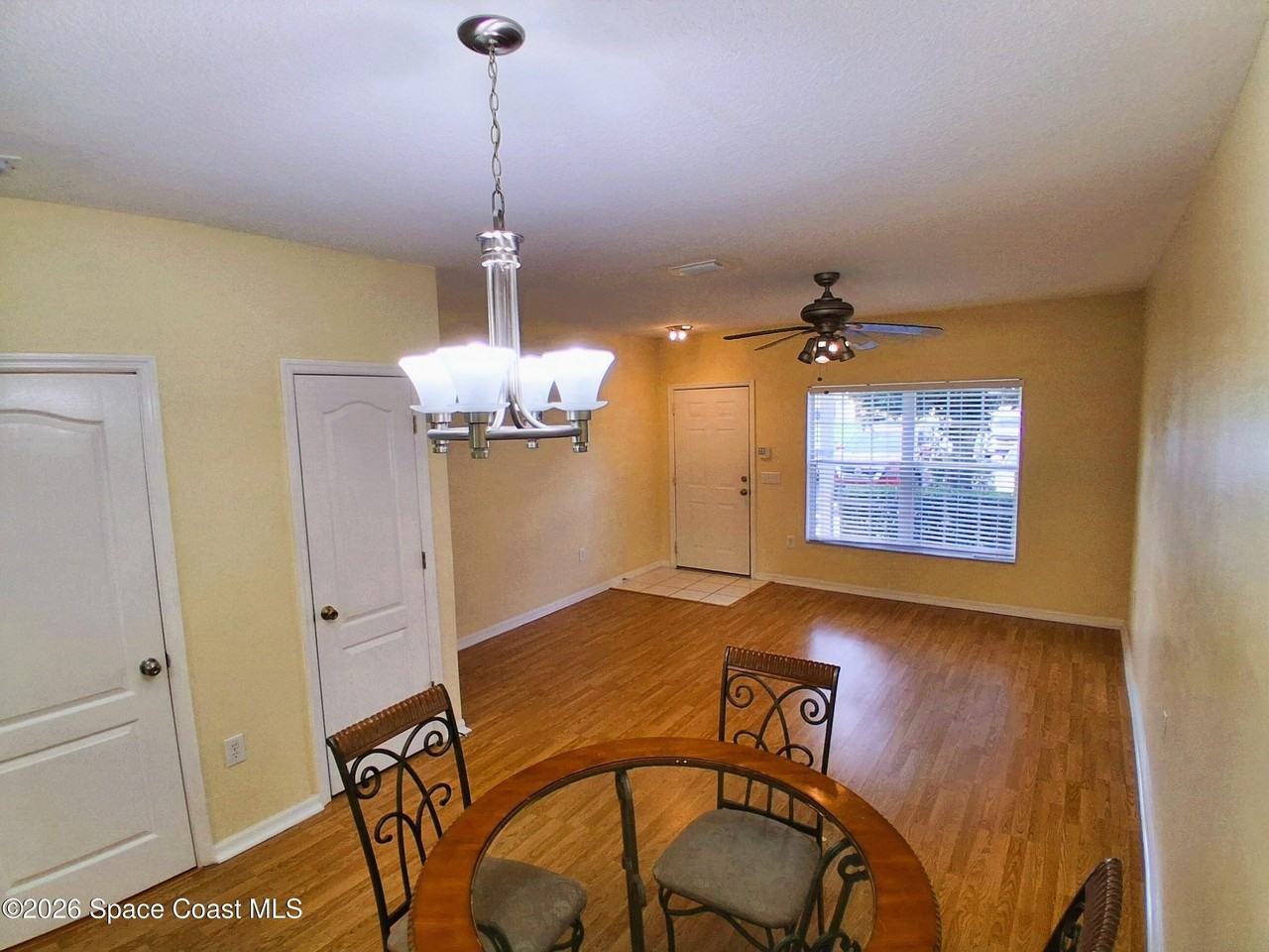 1335 Hampton Park Ln - Photo 4 of 24