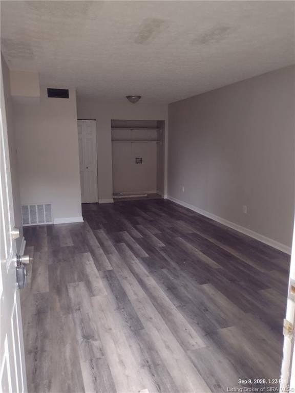 270 N School St - Photo 2 of 9