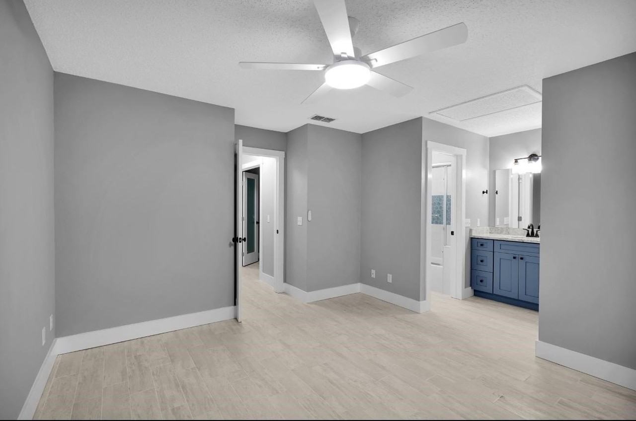 30 Catalonia Ct - Photo 3 of 18