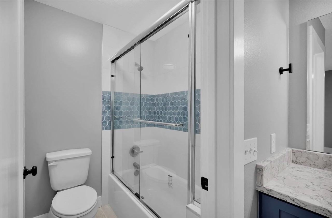 30 Catalonia Ct - Photo 4 of 18
