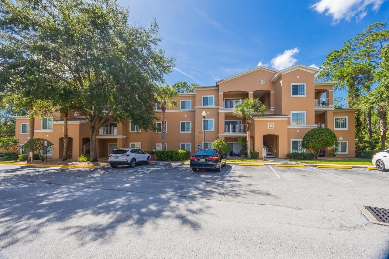 550 Florida Club Blvd #303 - Photo 3 of 50