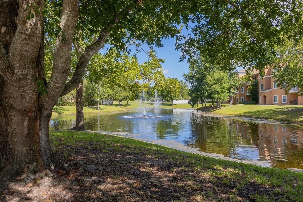 550 Florida Club Blvd #303 - Photo 5 of 50