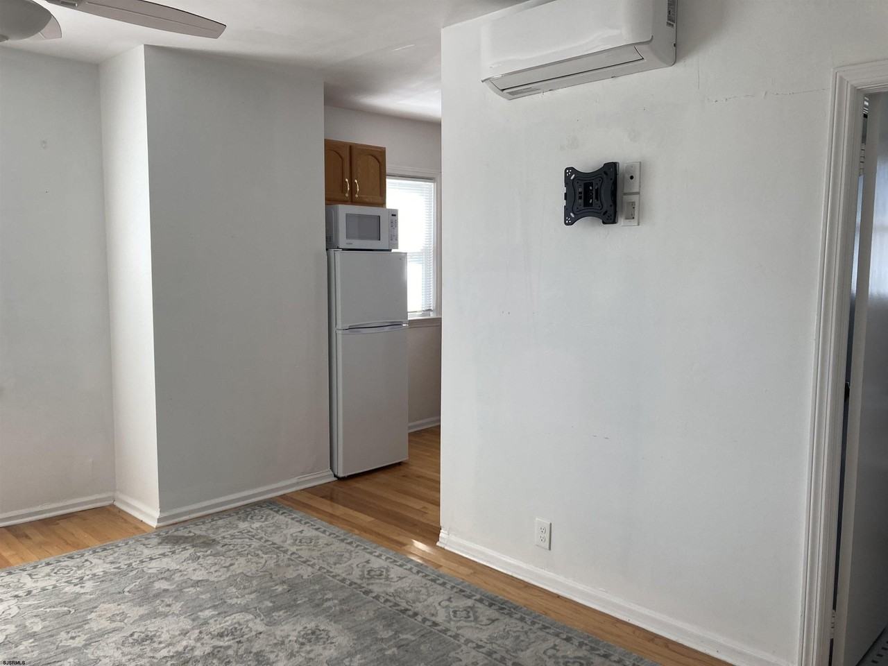7817 Ventnor Ave #4 - Photo 4 of 12
