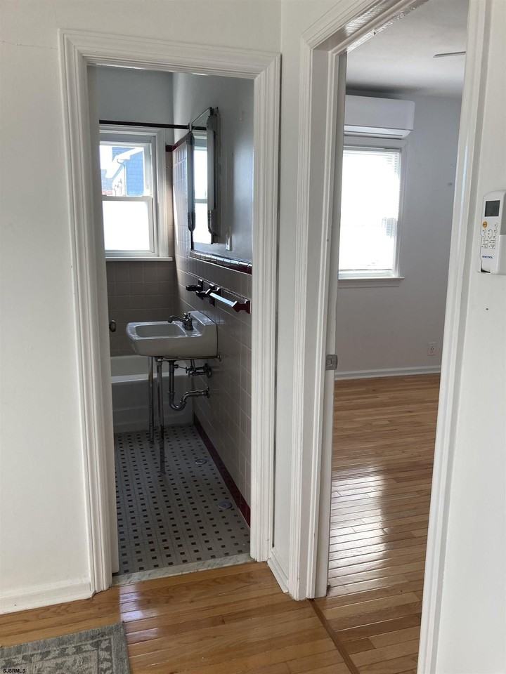 7817 Ventnor Ave #4 - Photo 6 of 12