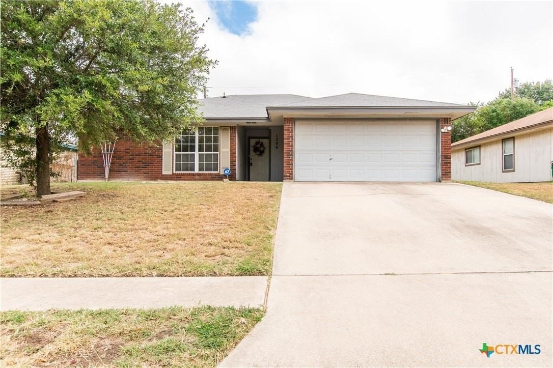 1306 Elke Cir - Photo 2 of 25