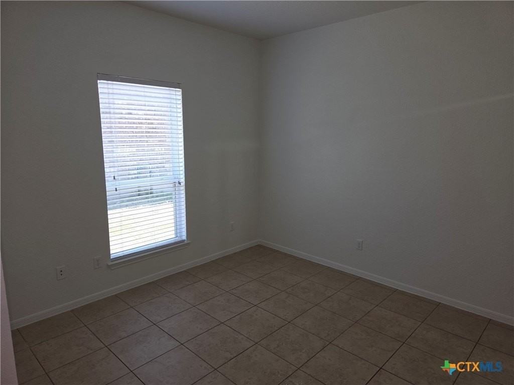 512 Wyndham Hill Pkwy - Photo 6 of 17