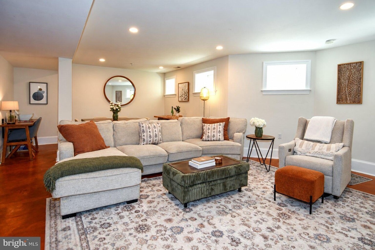 1324 Euclid St Nw #1 - Photo 3 of 24