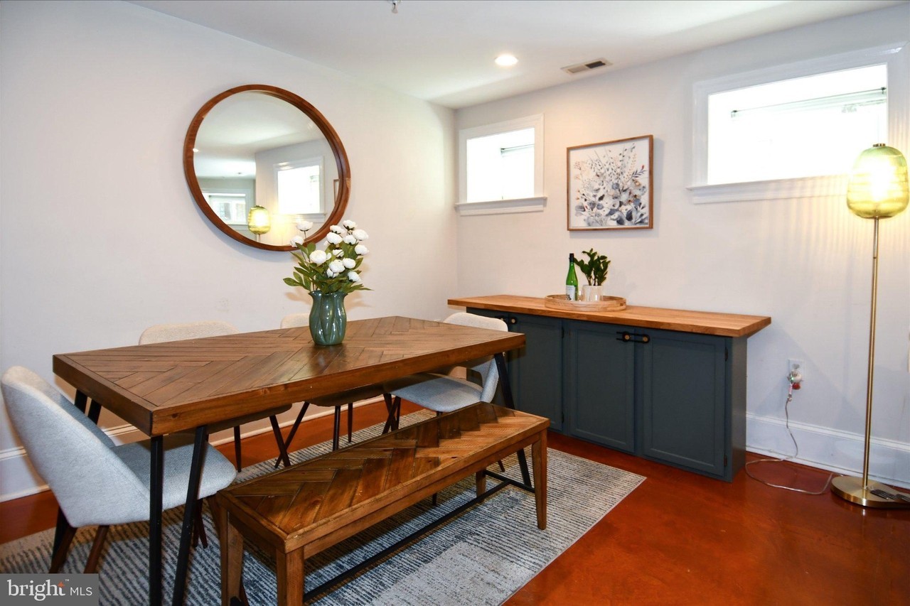 1324 Euclid St Nw #1 - Photo 6 of 24