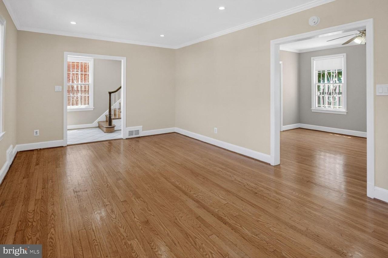 4712 Piney Branch Rd Nw - Photo 6 of 25