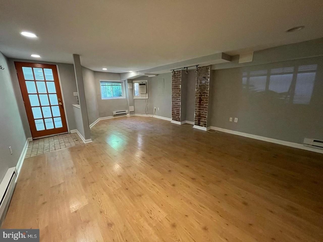 1207 Harvard St Nw - Photo 3 of 6