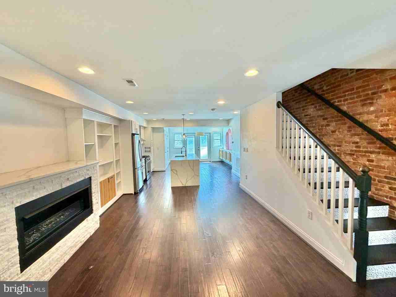 918 Hamilton St Nw - Photo 3 of 50