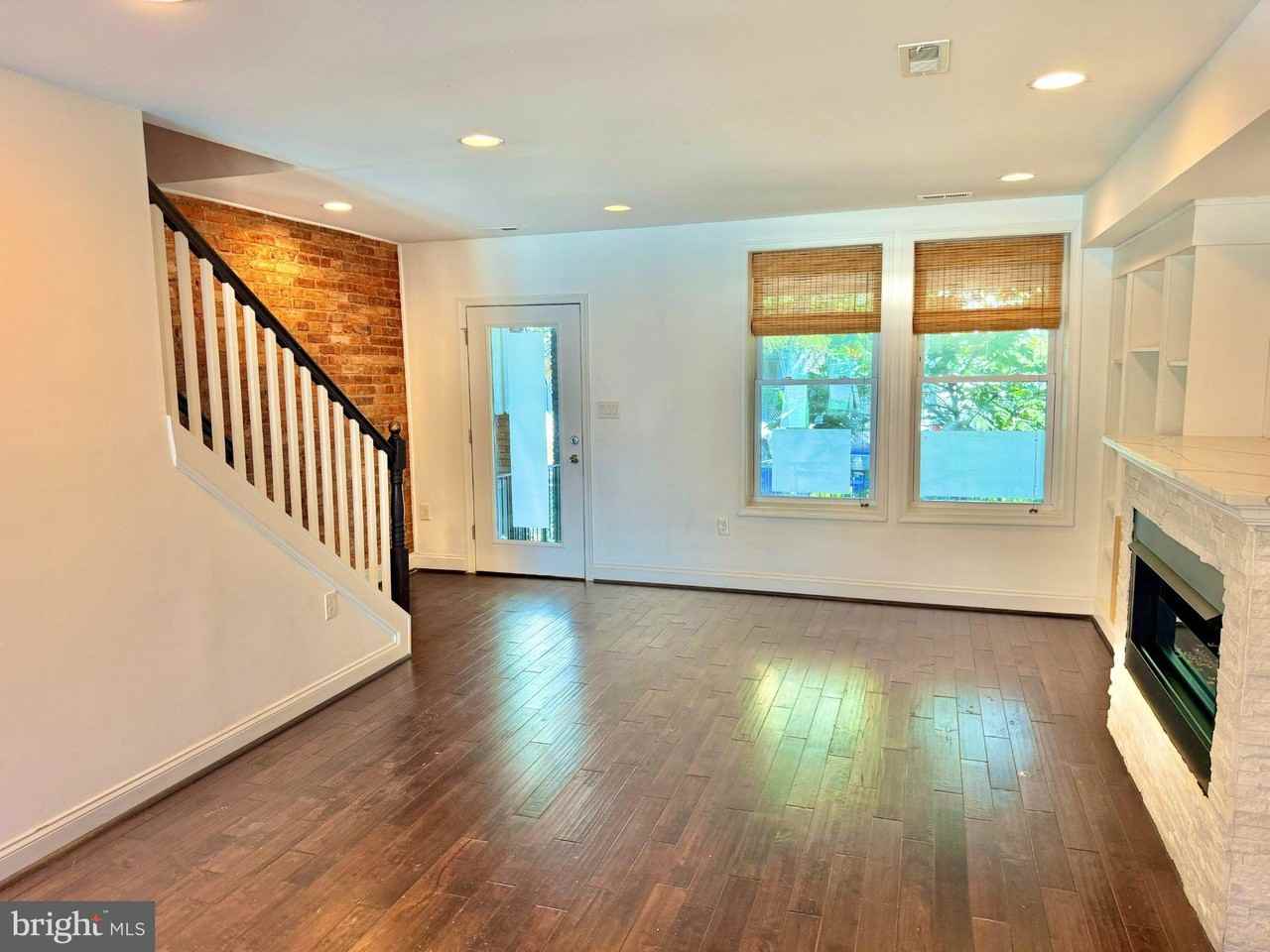 918 Hamilton St Nw - Photo 5 of 50