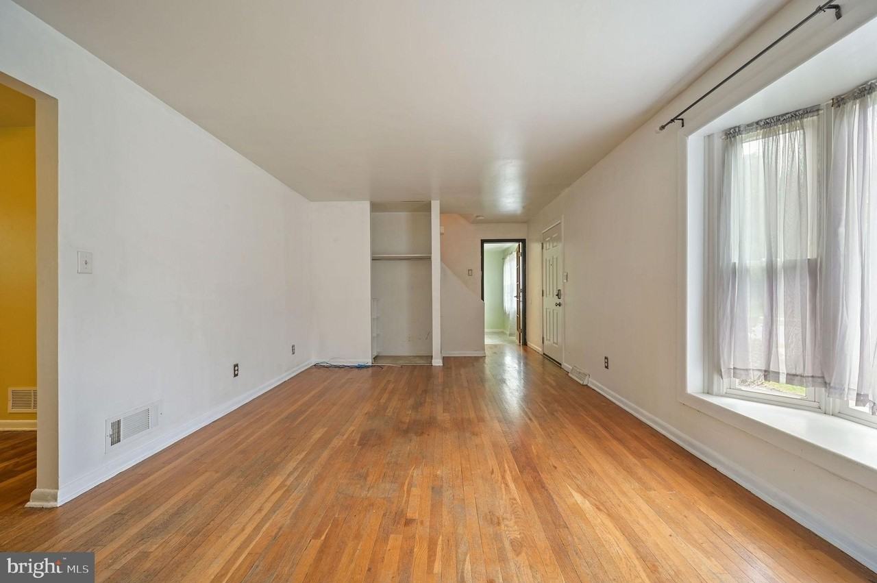 325 Alder Rd - Photo 3 of 15