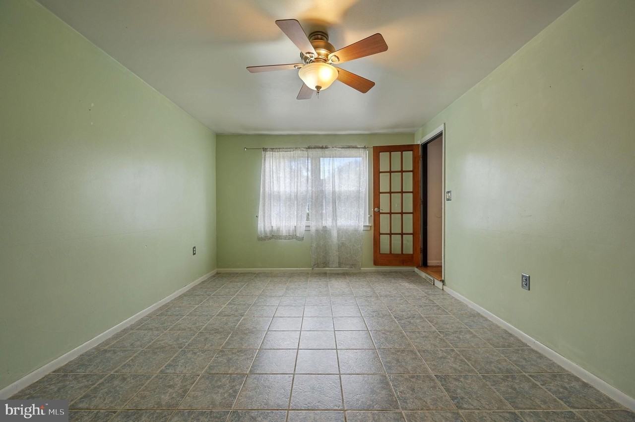 325 Alder Rd - Photo 7 of 15