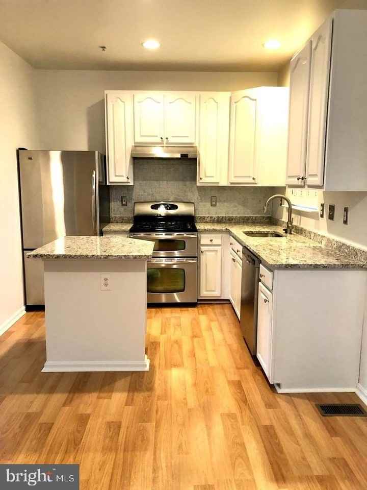 58 Millhaven Ct - Photo 6 of 22
