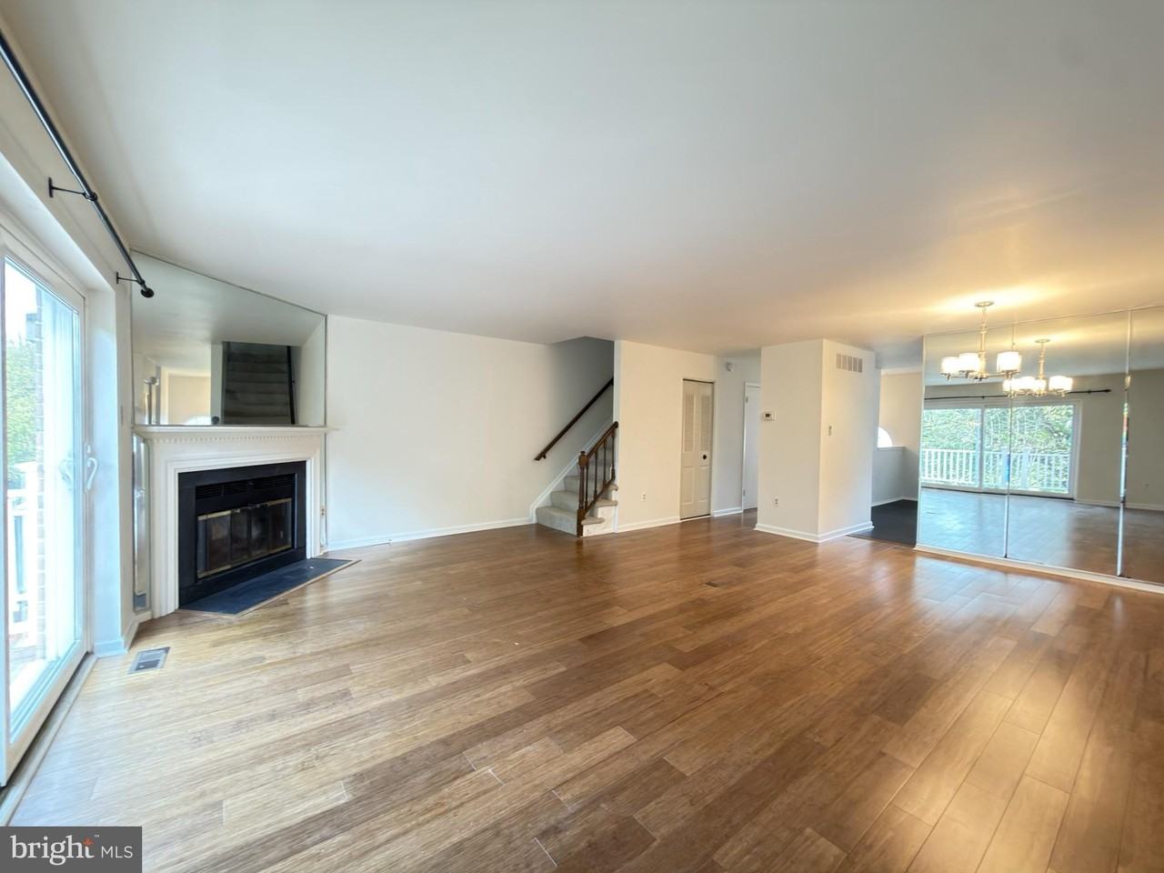23 Valley Crossing Cir - Photo 3 of 19
