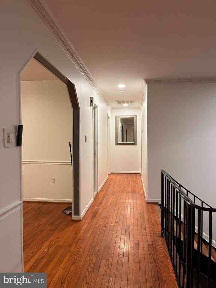 8677 Valley Dr - Photo 4 of 19