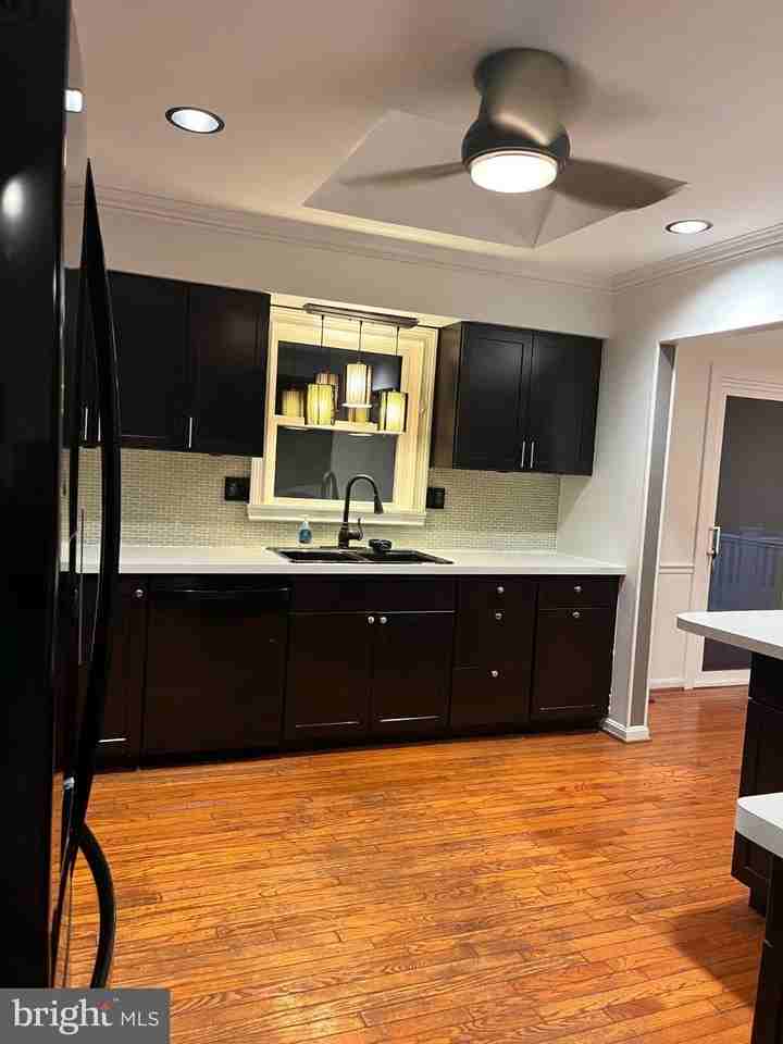 8677 Valley Dr - Photo 7 of 19