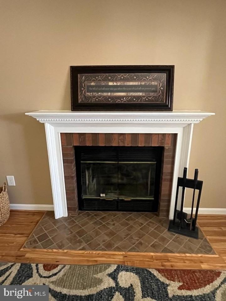 1420 Popes Creek Dr - Photo 5 of 26