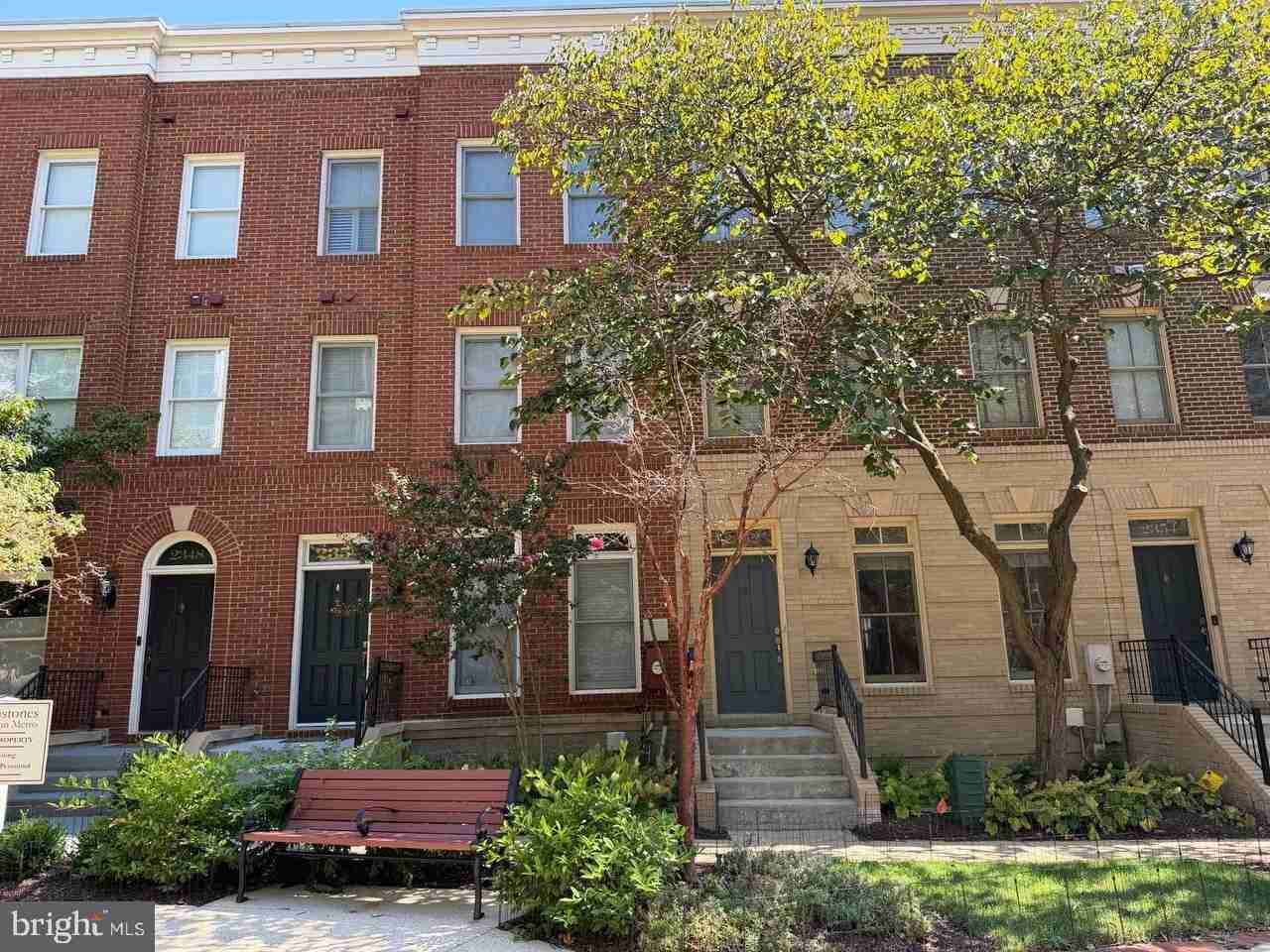 2352 Cobble Hill Ter - Photo 3 of 33