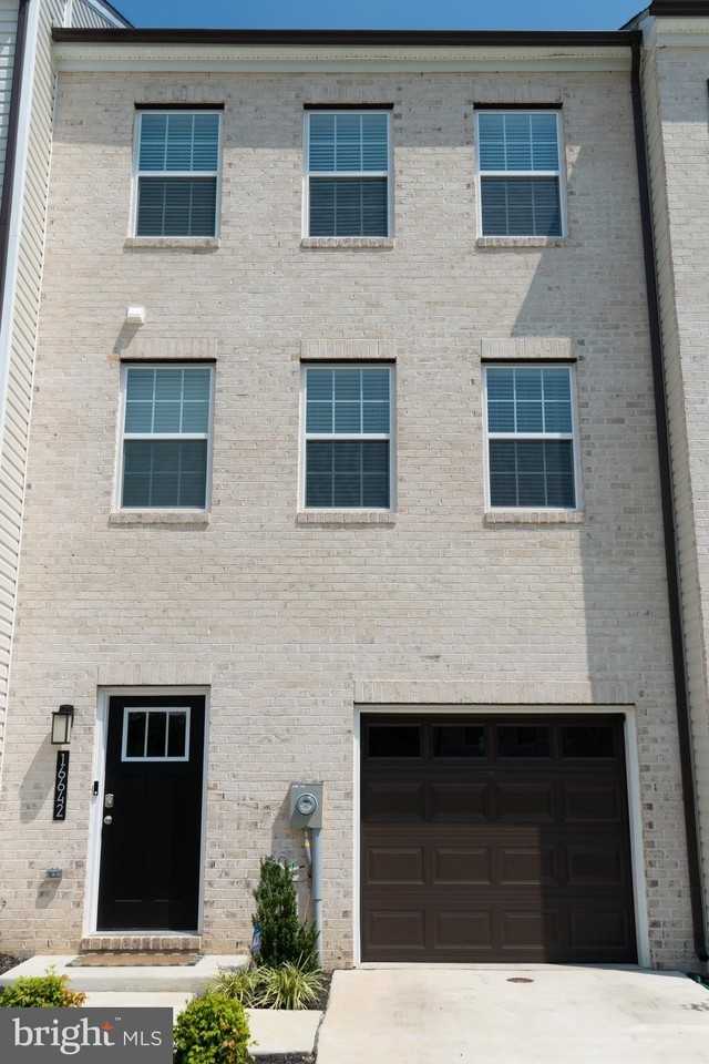 16642 Green Glade Dr - Photo 2 of 6
