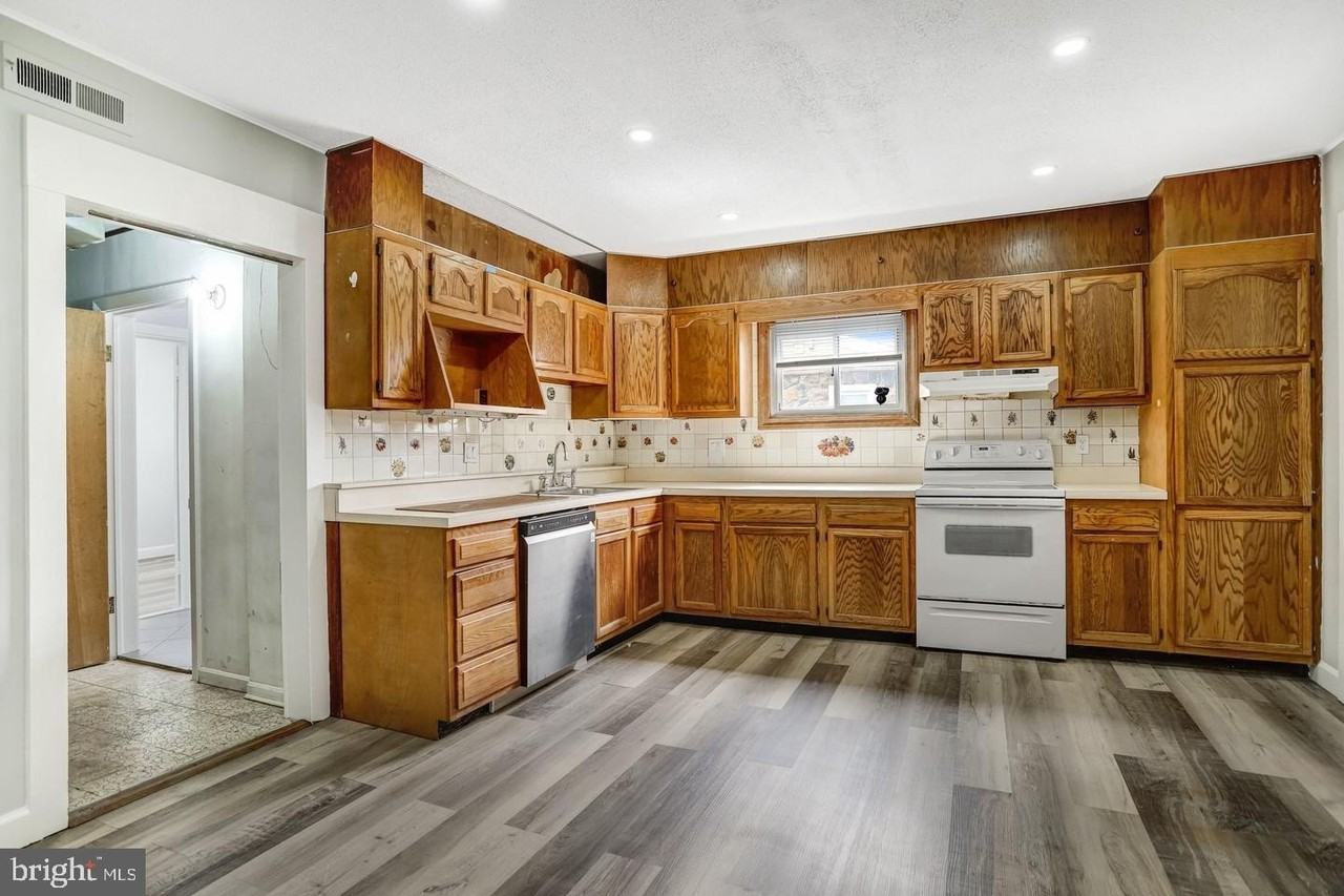 6226 20th Ave - Photo 6 of 45