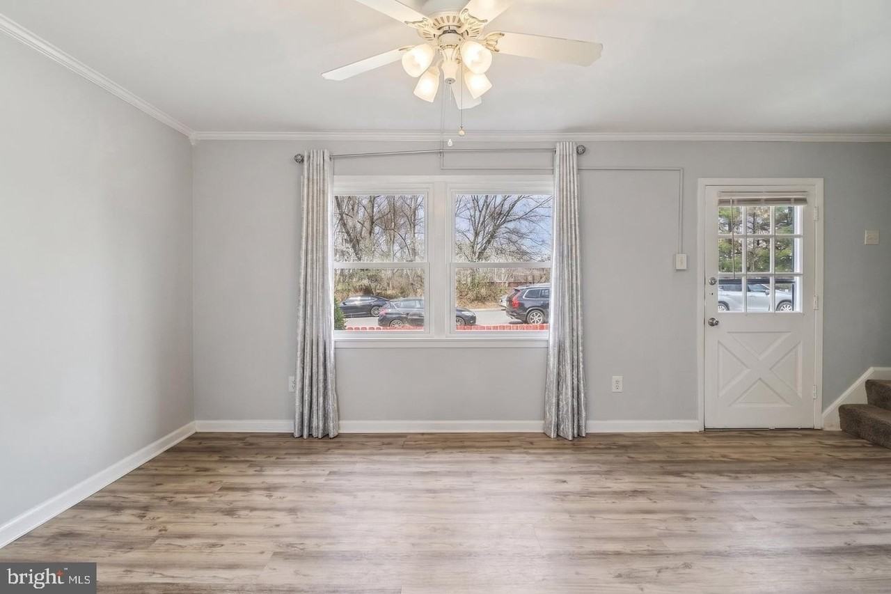 12705 Marquette Ln - Photo 4 of 27
