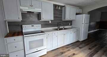 featured image of 21106 Twin Springs Dr #1