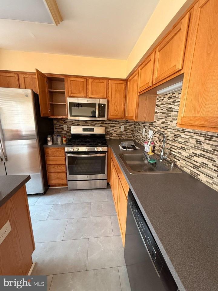 20 Guilford Pl - Photo 5 of 16