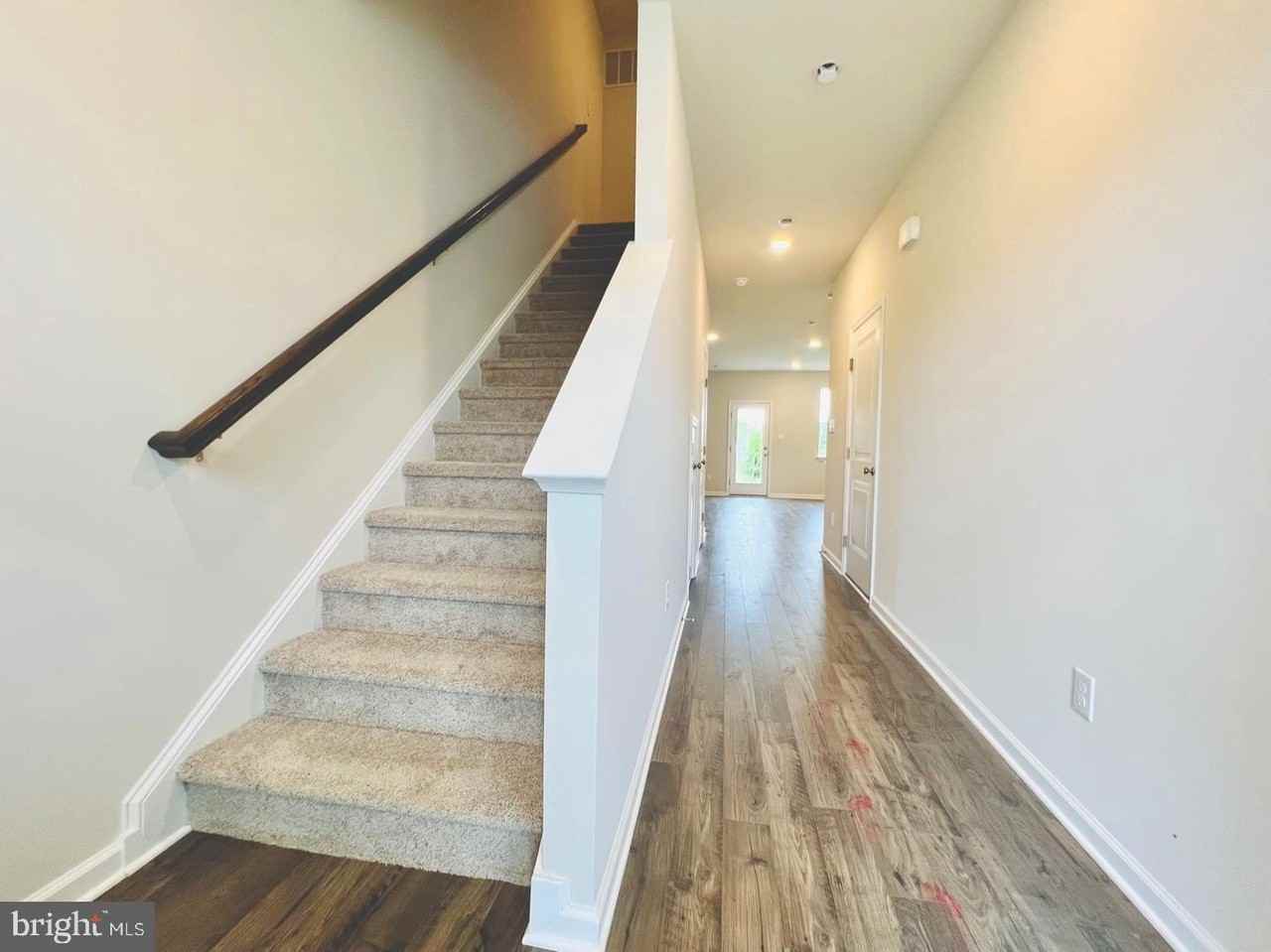 38 Nelsons Way - Photo 4 of 30