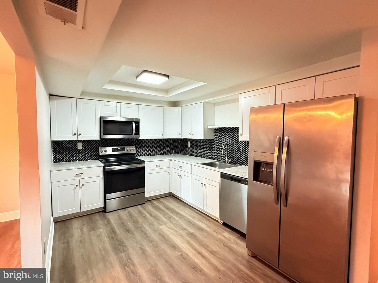 3 Madeley Ct - Photo 6 of 13