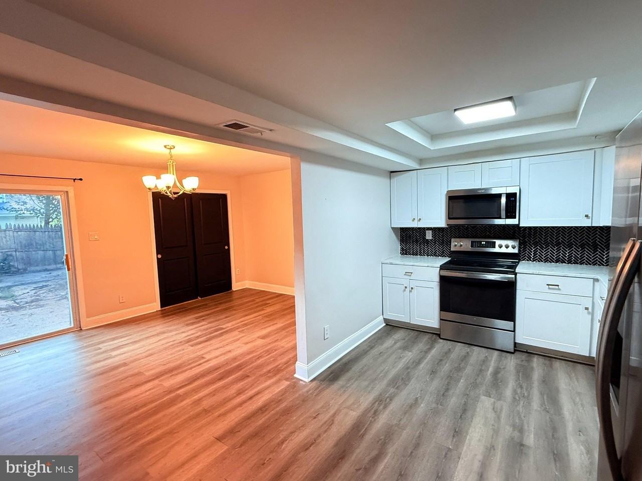 3 Madeley Ct - Photo 7 of 13