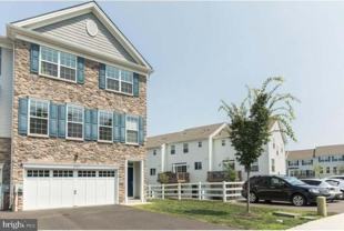 29137 Hickory Ln - Photo 1 of 1