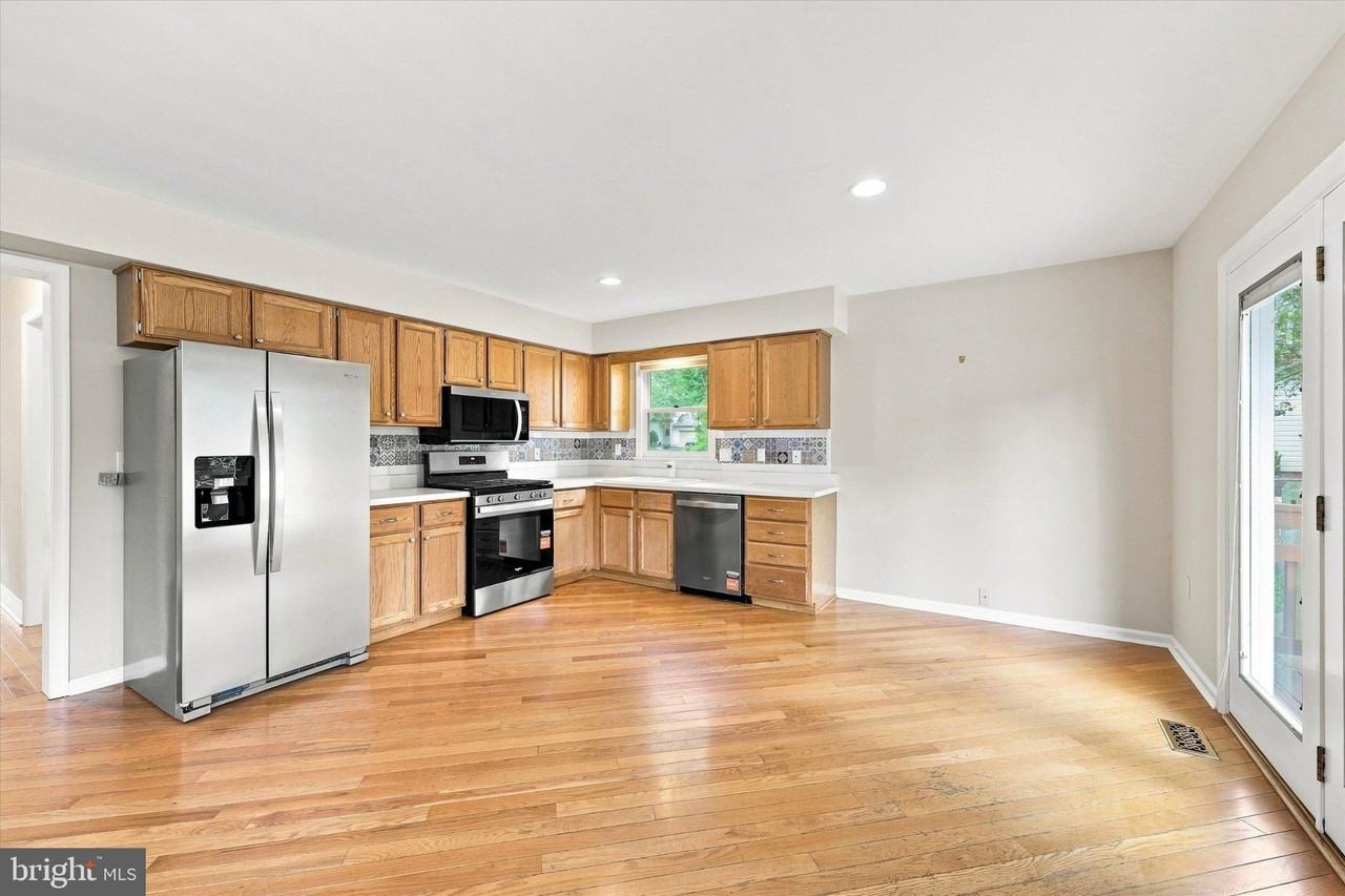 7 Ruby Ct - Photo 4 of 16