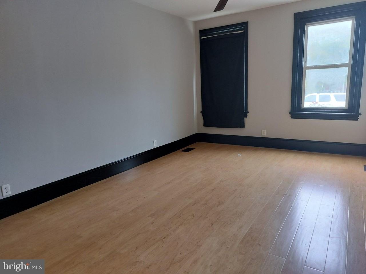 213 Brandywine Ave - Photo 3 of 4