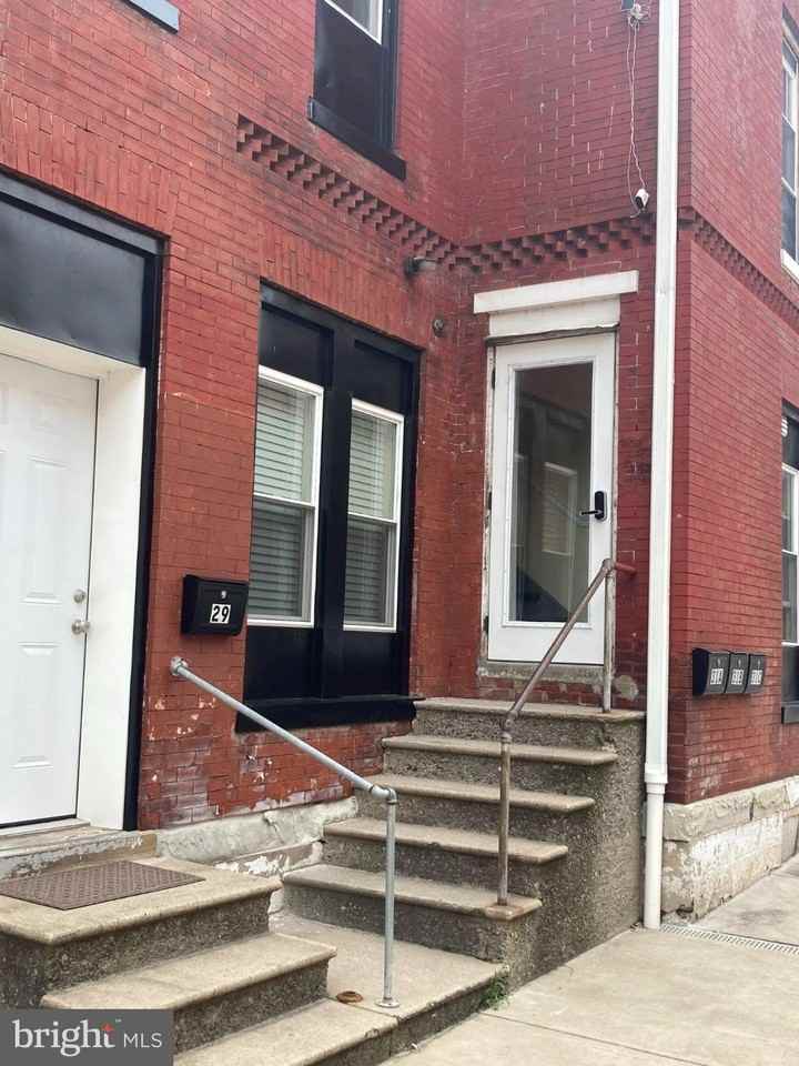 31 Marble St #C - Photo 2 of 9