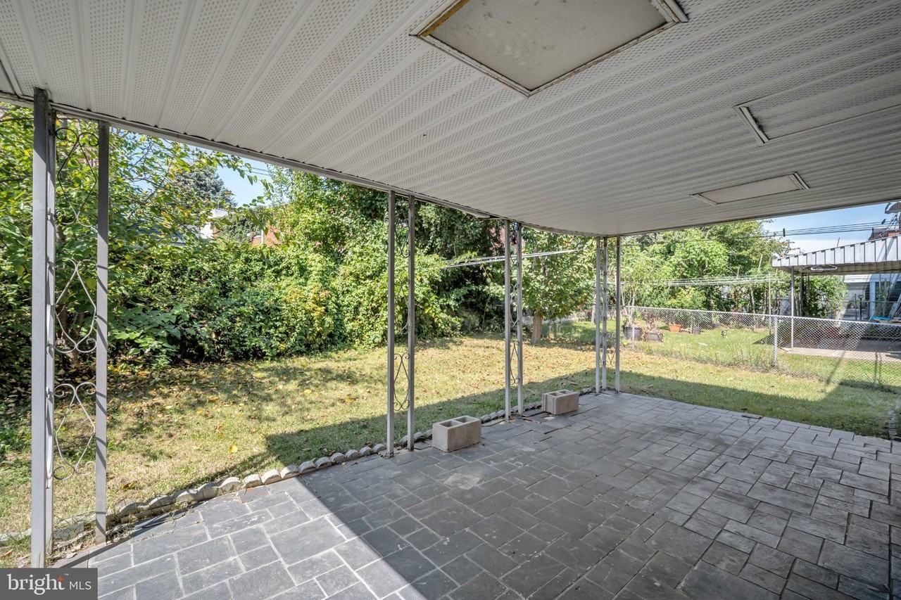 9766 Clark St - Photo 3 of 28