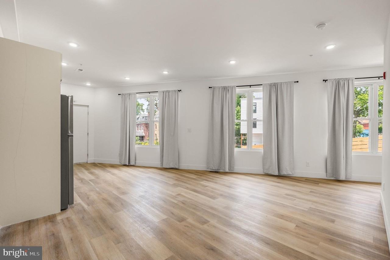 4921 Chester Ave #101 - Photo 3 of 17