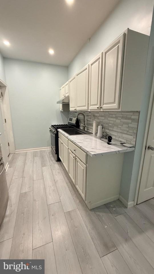5449 Pine St #A - Photo 6 of 19