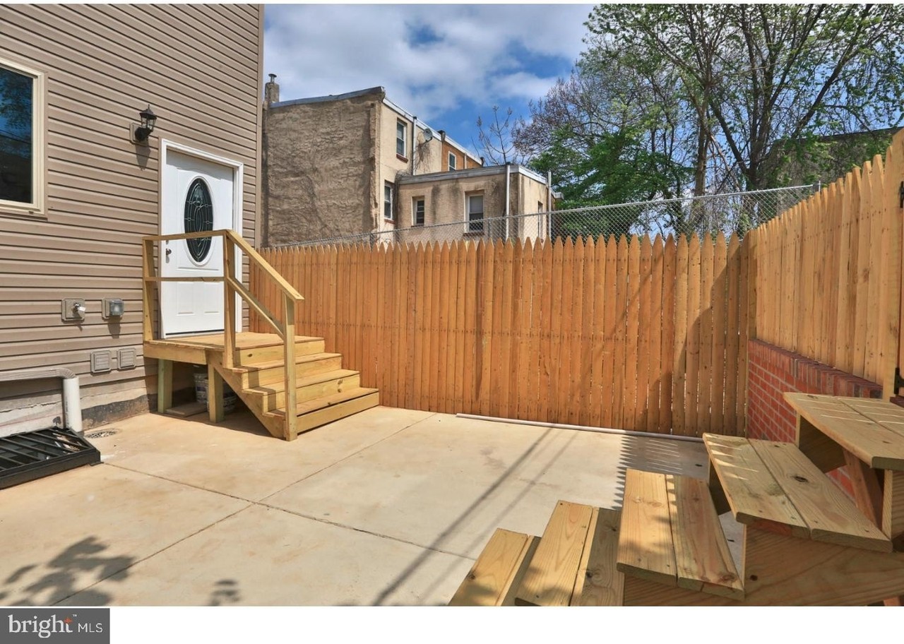1626 W Stiles St #1stFL - Photo 5 of 12