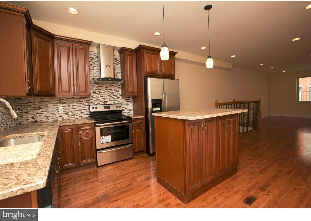 1626 W Stiles St #1stFL - Photo 6 of 12