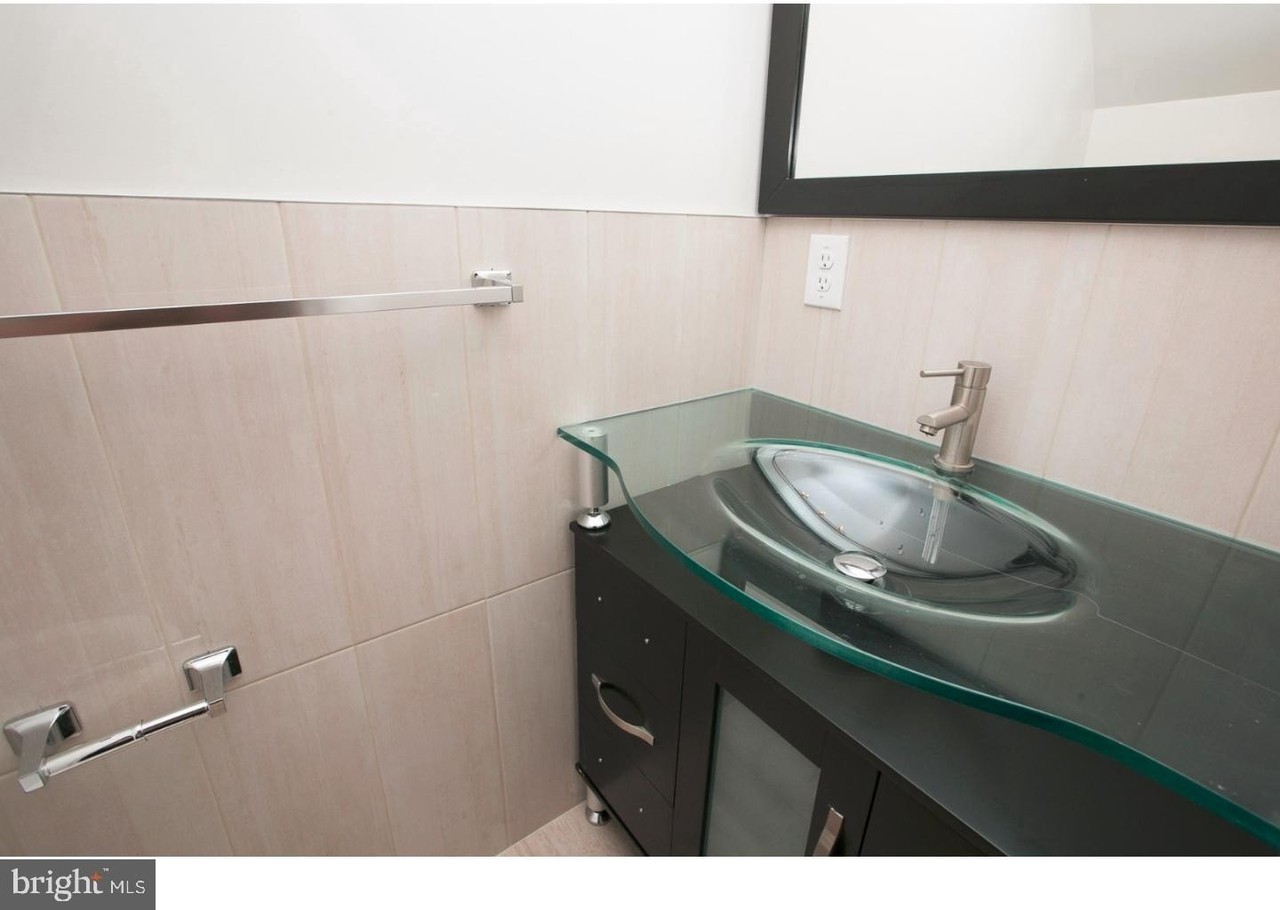 1626 W Stiles St #1stFL - Photo 7 of 12