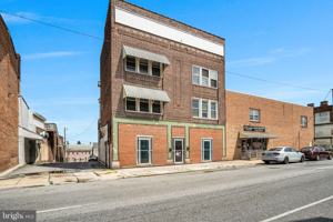 featured image of 725 E Market St #1stFL