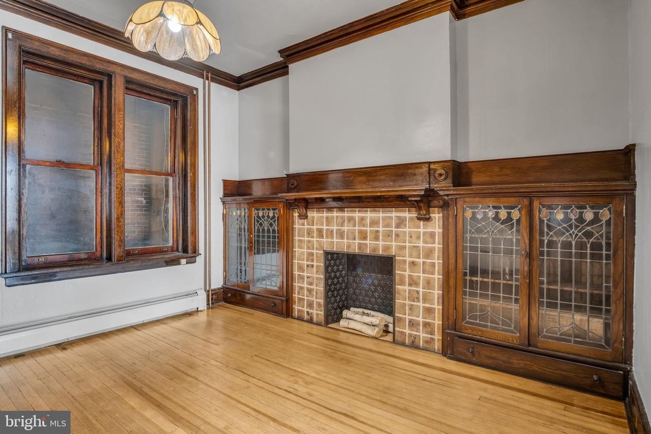 725 E Market St #1stFL - Photo 5 of 35