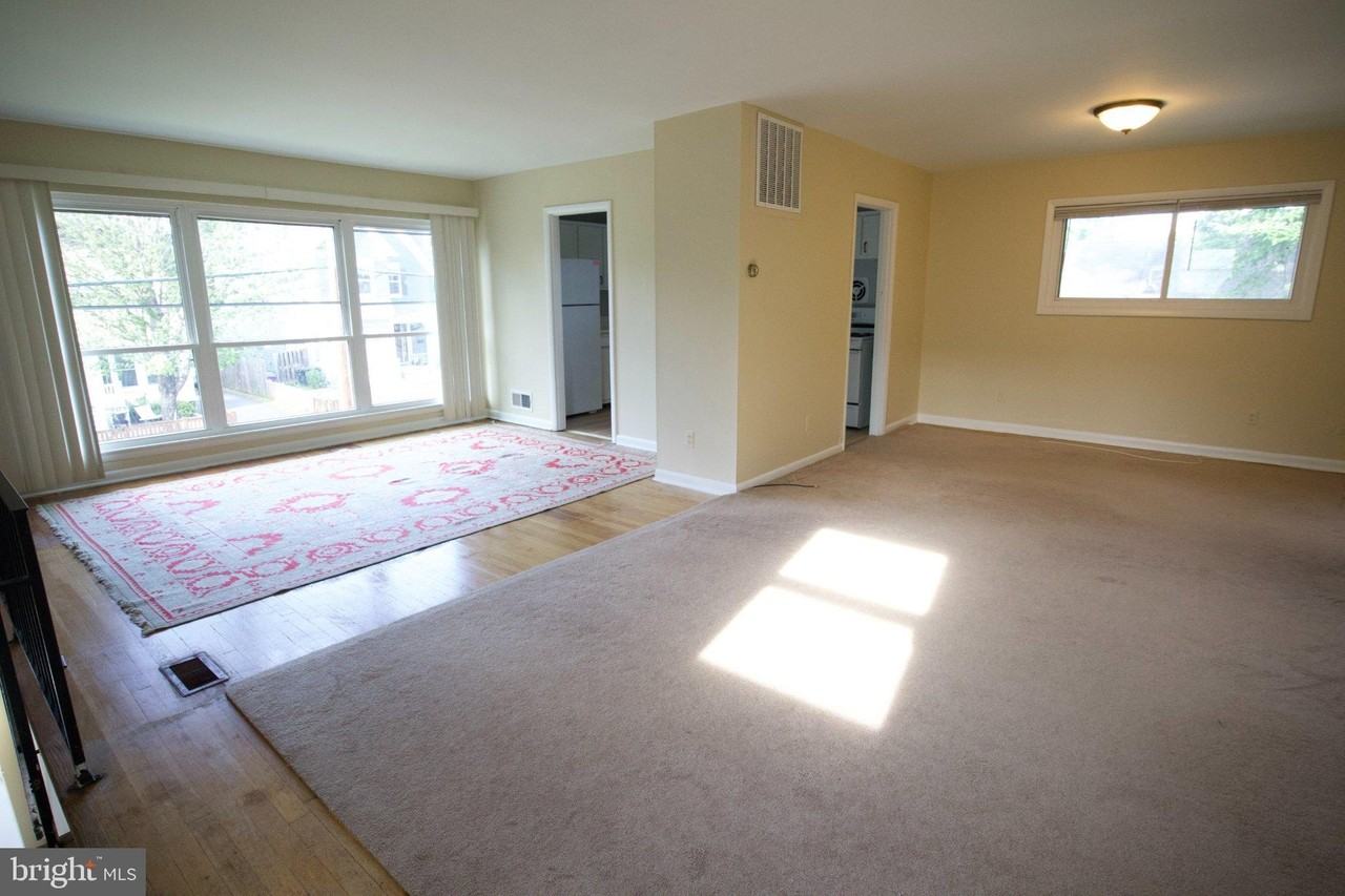 922 19th St S #B2 - Photo 3 of 23