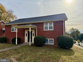featured image of 1428 Payne St #B