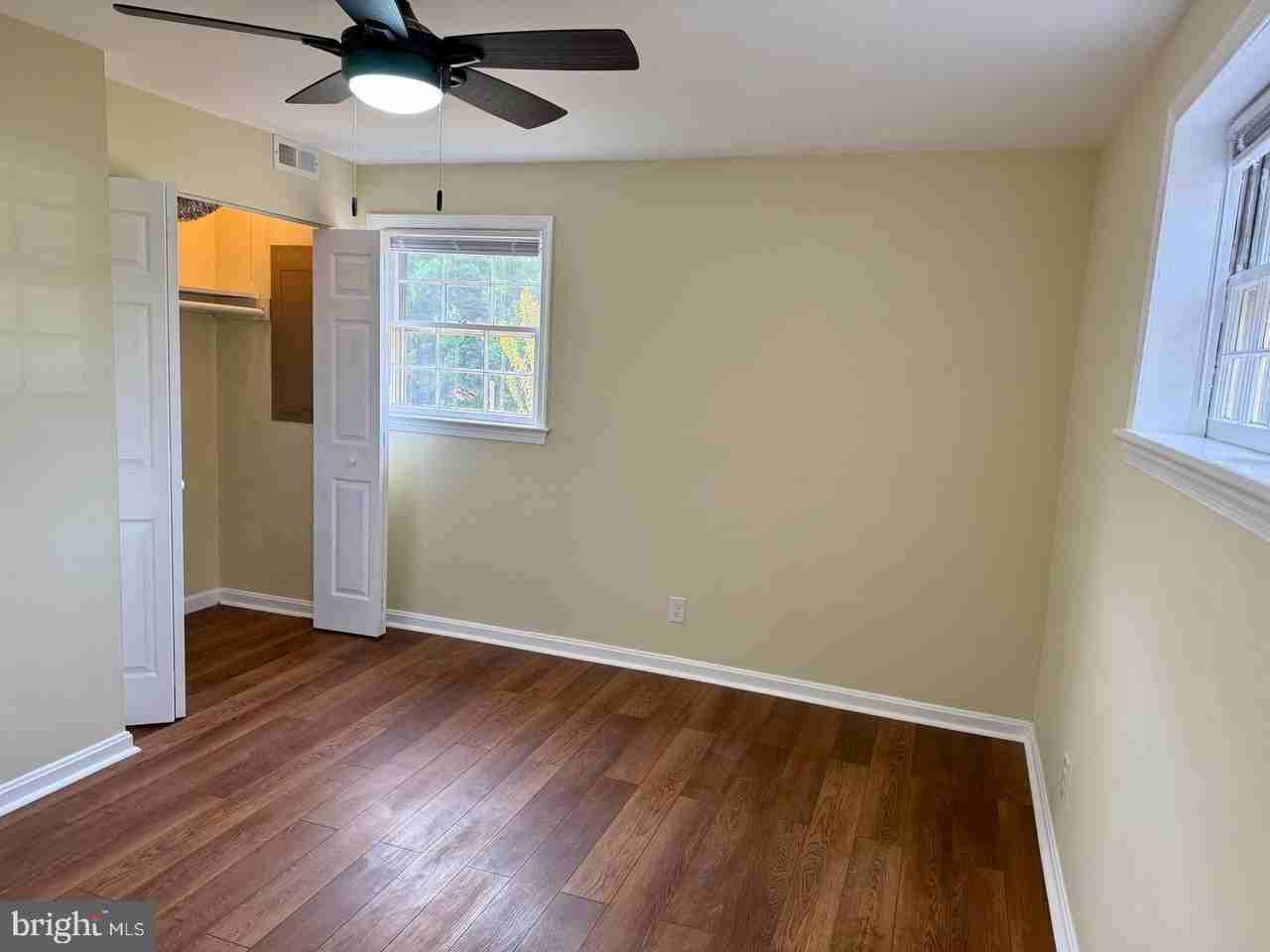 1428 Payne St #B - Photo 6 of 15