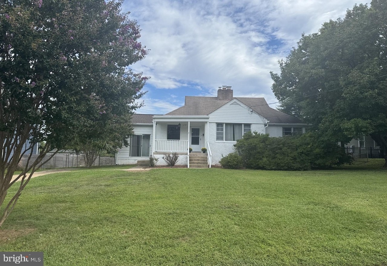 6528 Chesterfield Ave - Photo 2 of 38