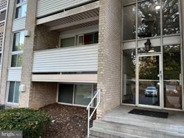 featured image of 5610 Bloomfield Dr #101